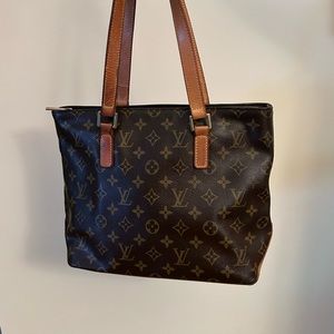 Louis Vuitton classic handbag